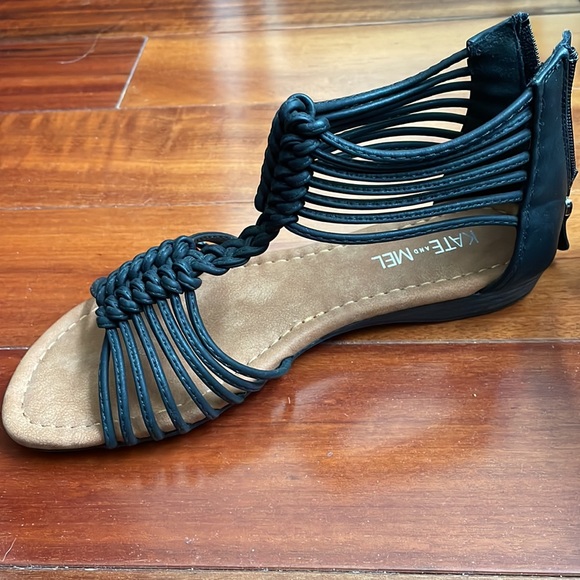 Kate And Mel Sandals - Picture 4 of 5